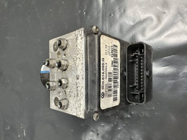 ABS Module Pump 3C0.614.095.Q Volkswagen