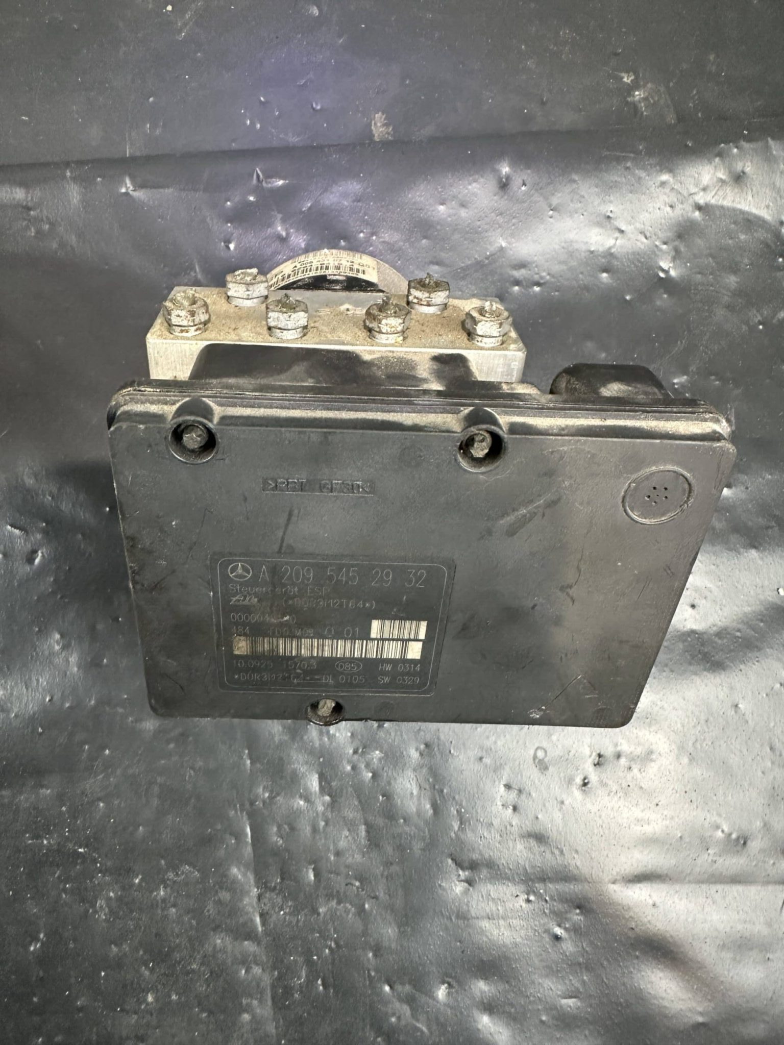 Насос модуля ABS A2095452932 Mercedes-Benz W203 W209