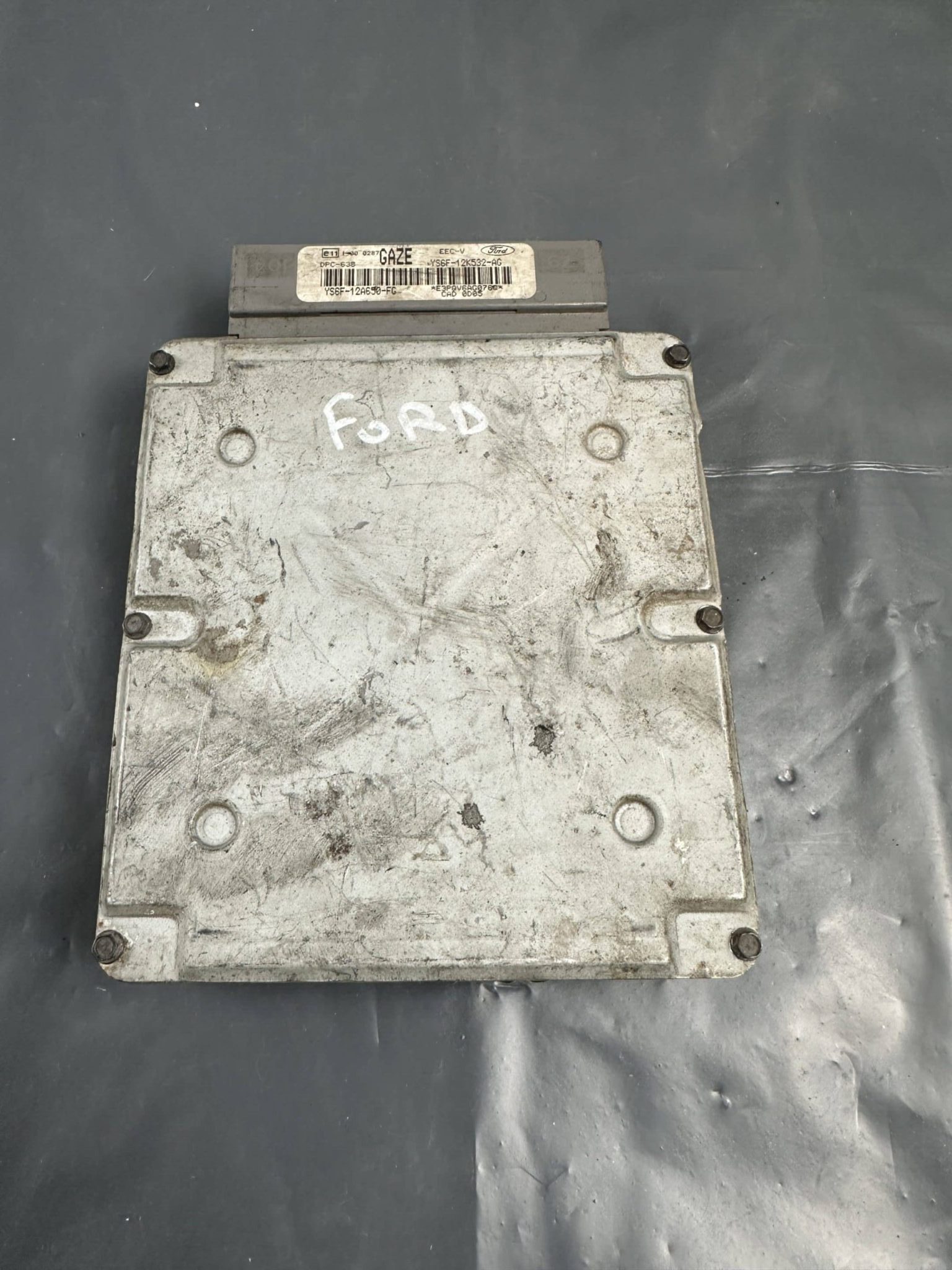 Engine ECU Control Module YS6F-12A650-FG