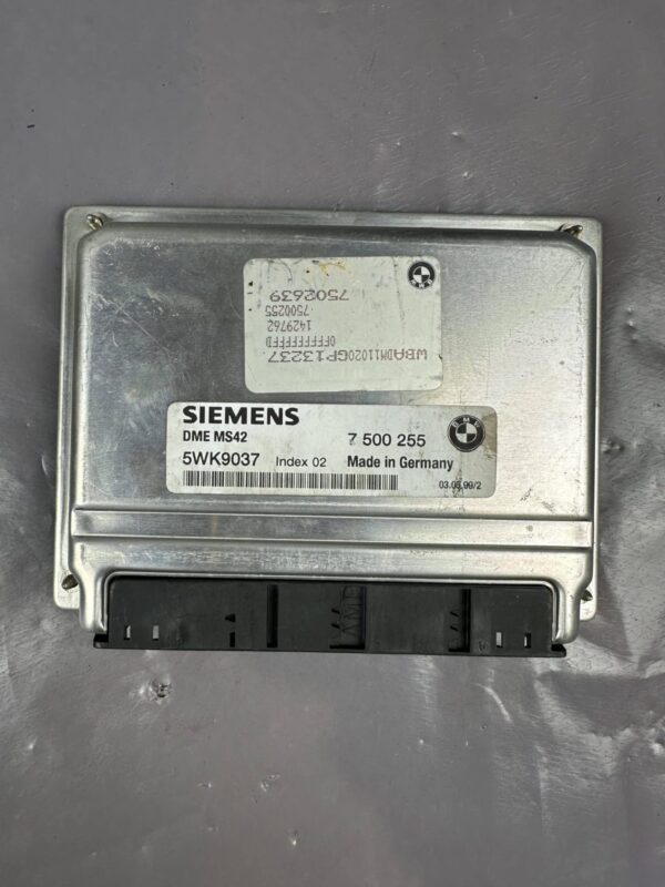 Engine ECU Control Module 7500255 BMW E39