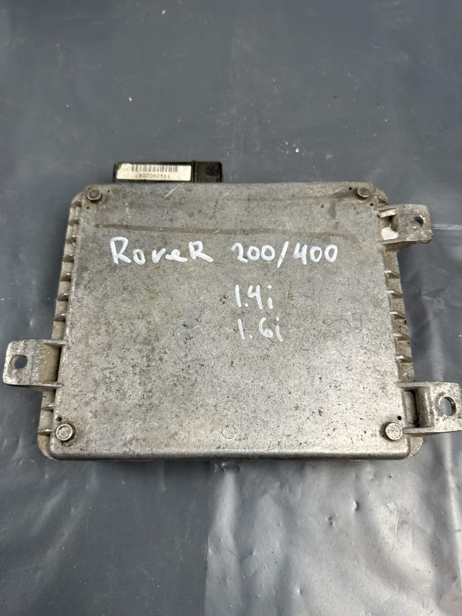 Engine ECU Control Module MKC104020