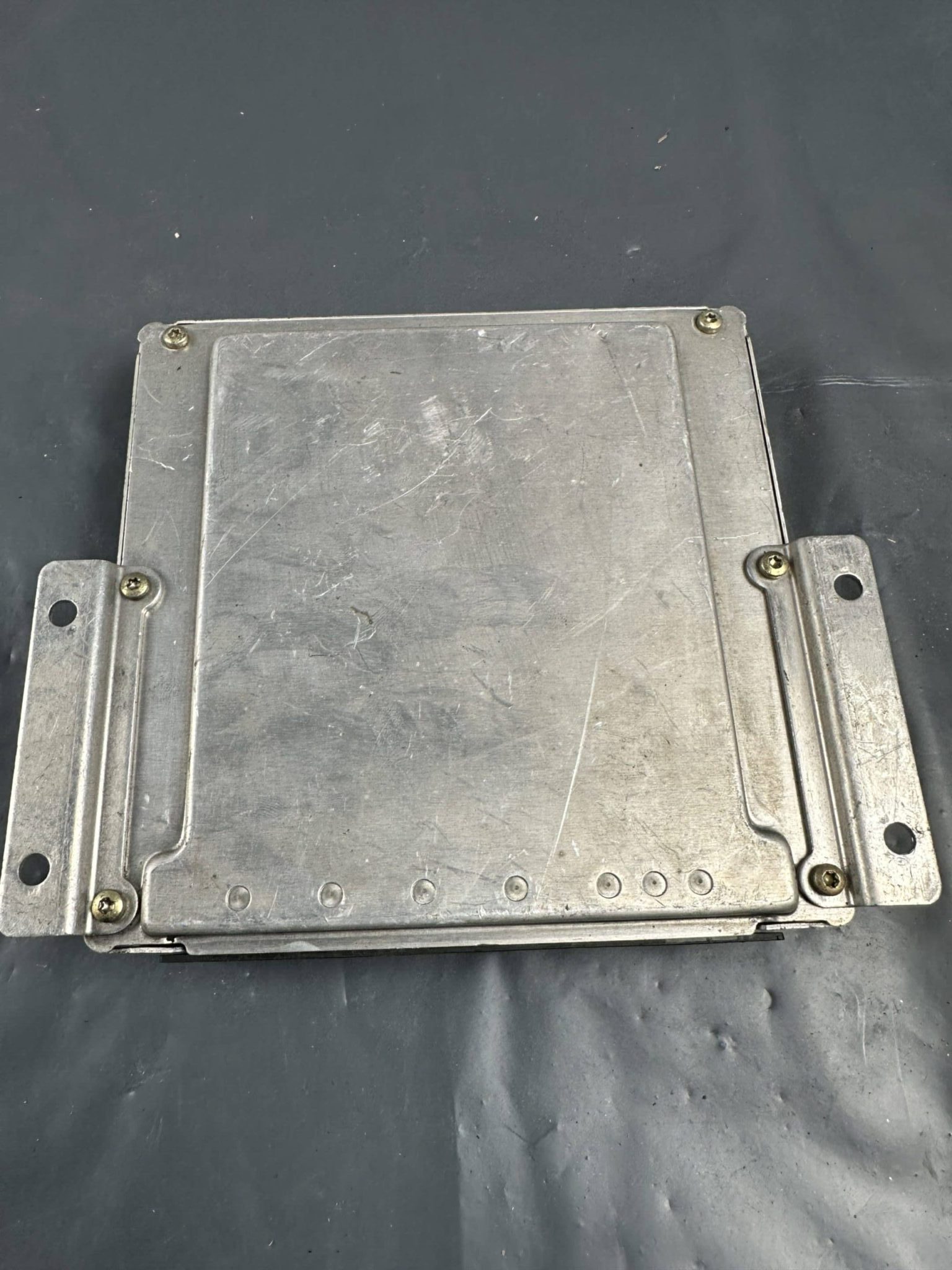 Engine ECU Control Module 0281001588 Alfa Romeo