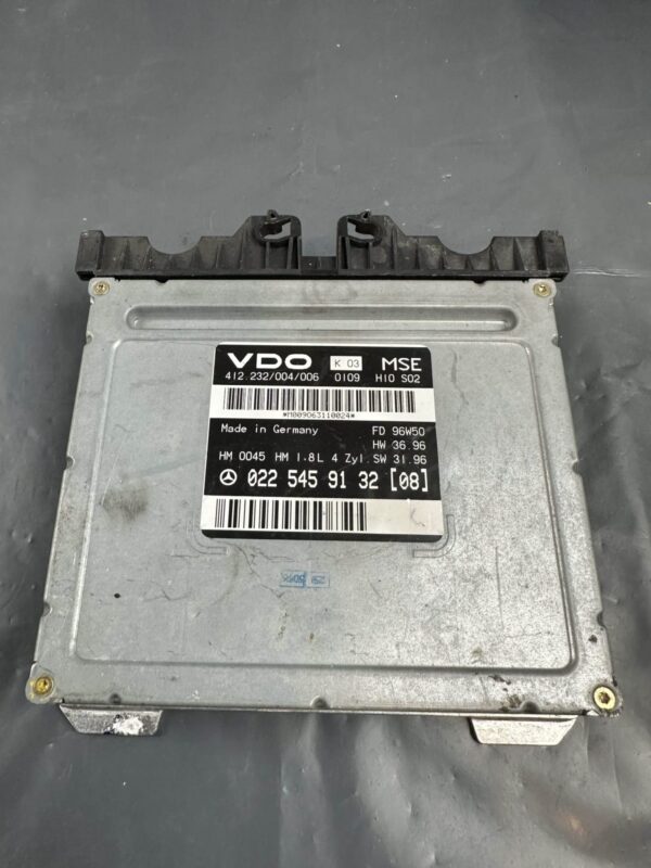 0225459132 Mercedes-Benz W202