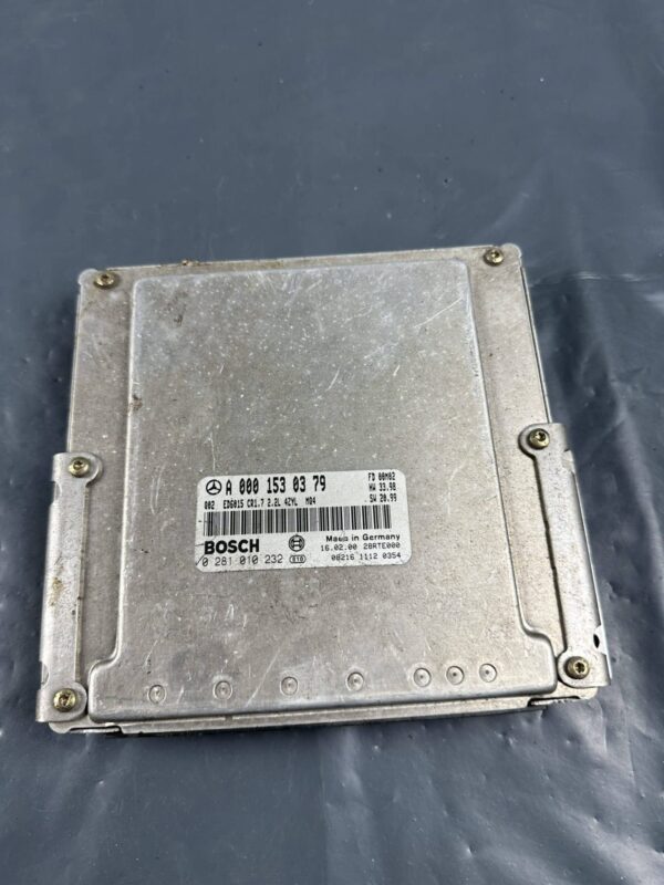 A0001530379 Mercedes-Benz W638