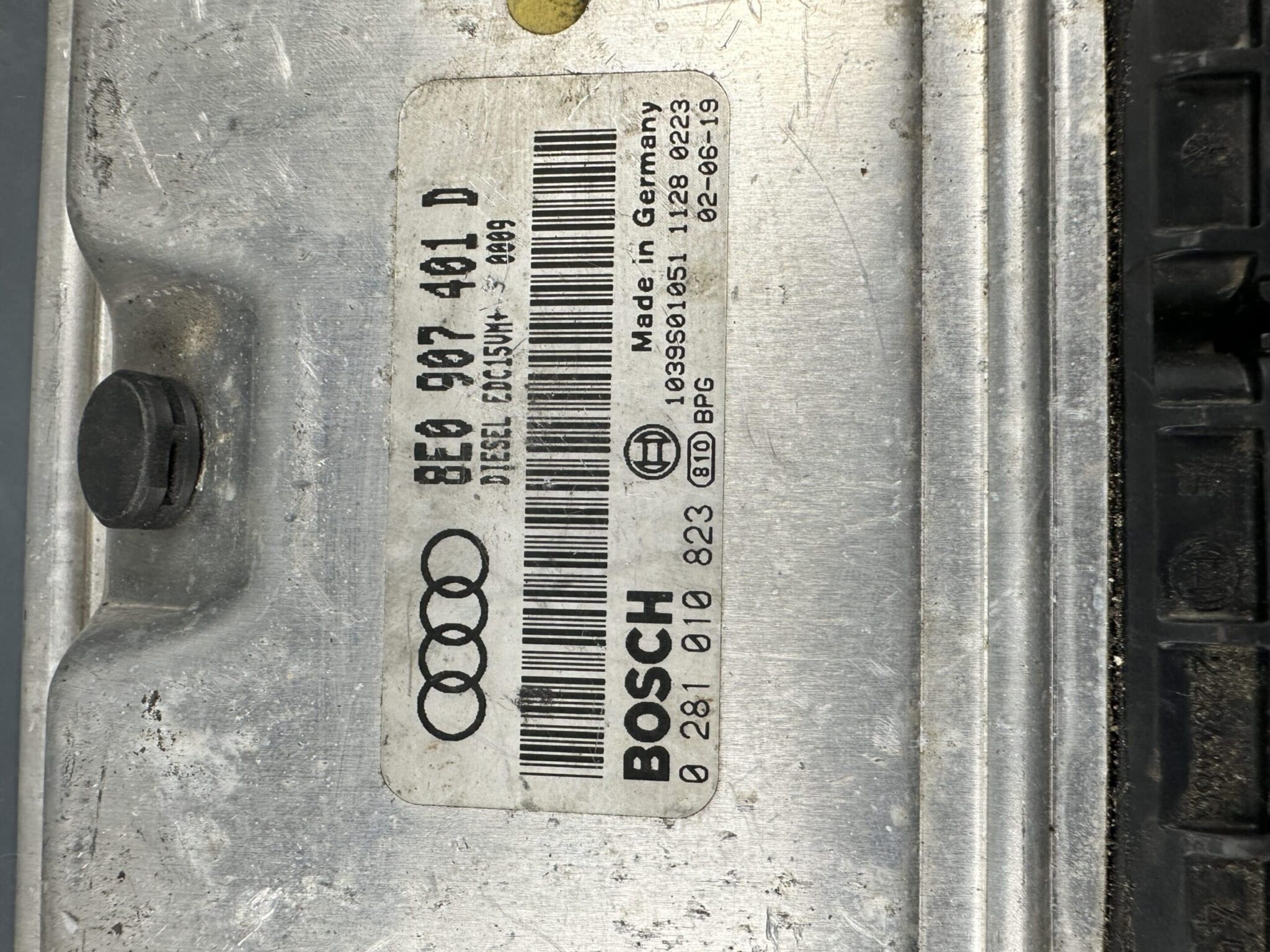8E0907401D Audi Engine ECU