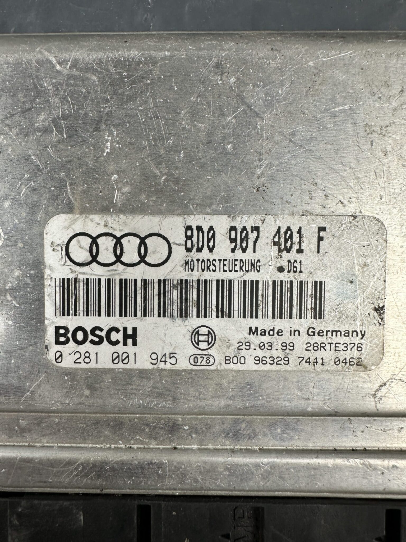 8D0907401F Audi A4 B5 Engine ECU