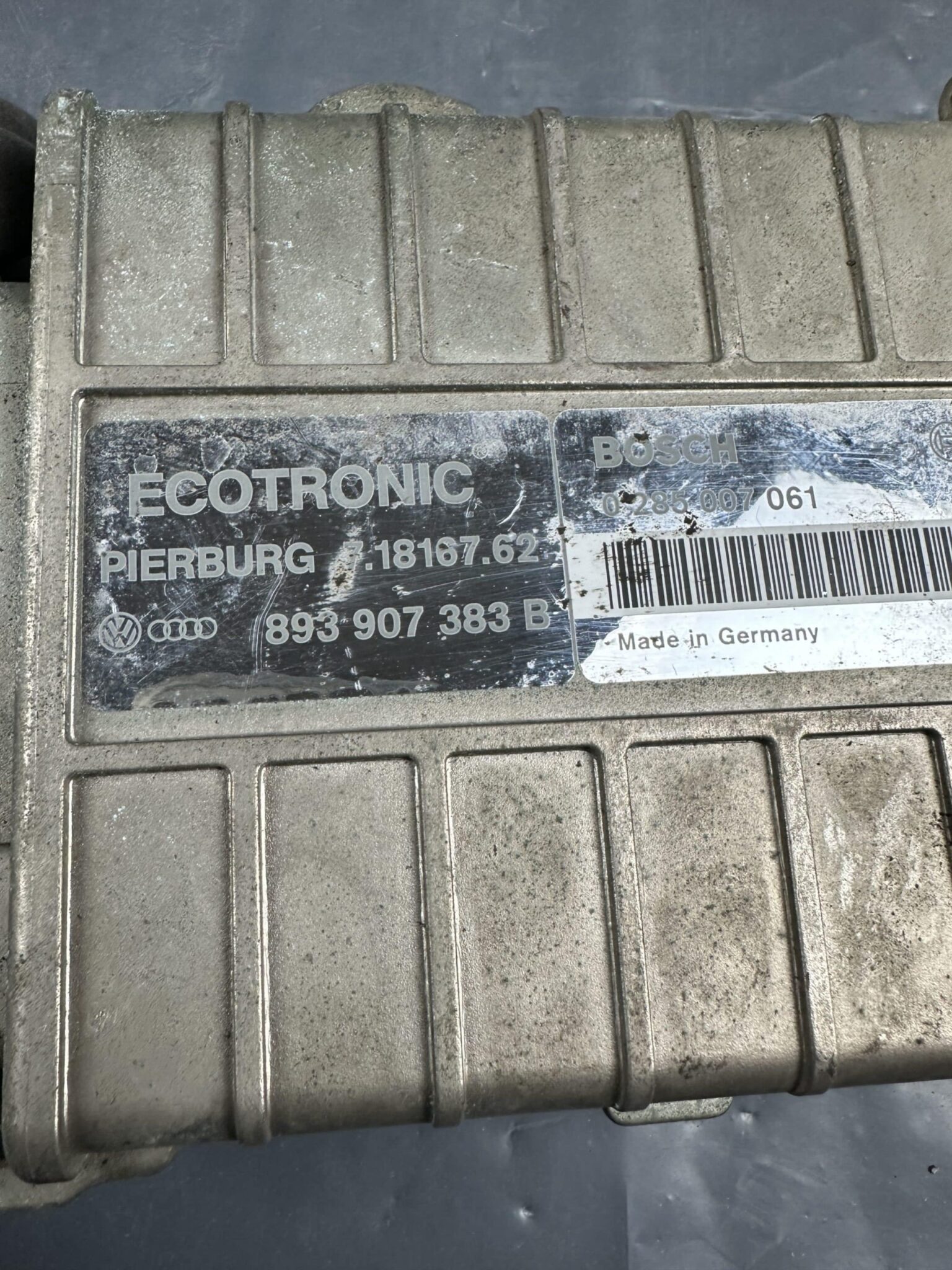 893907383B Audi 80 Engine ECU Control Module