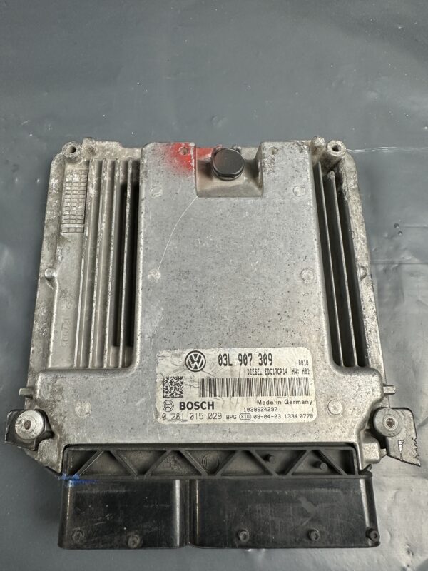03L907309 VW Volkswagen Passat B6 ECU Silnika