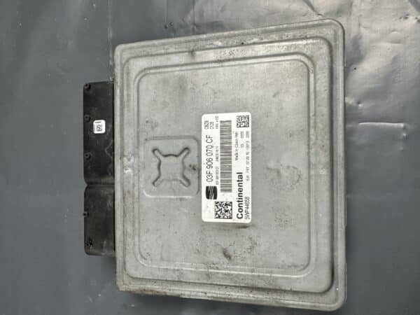 03F906070CF SEAT IBIZA MK2 2011 Engine ECU