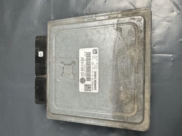 03G906018EM VW Volkswagen Passat B6 Engine ECU
