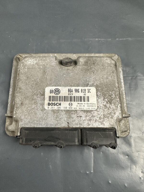 06A906018DC VW VOLKSWAGEN Sterownik Silnika