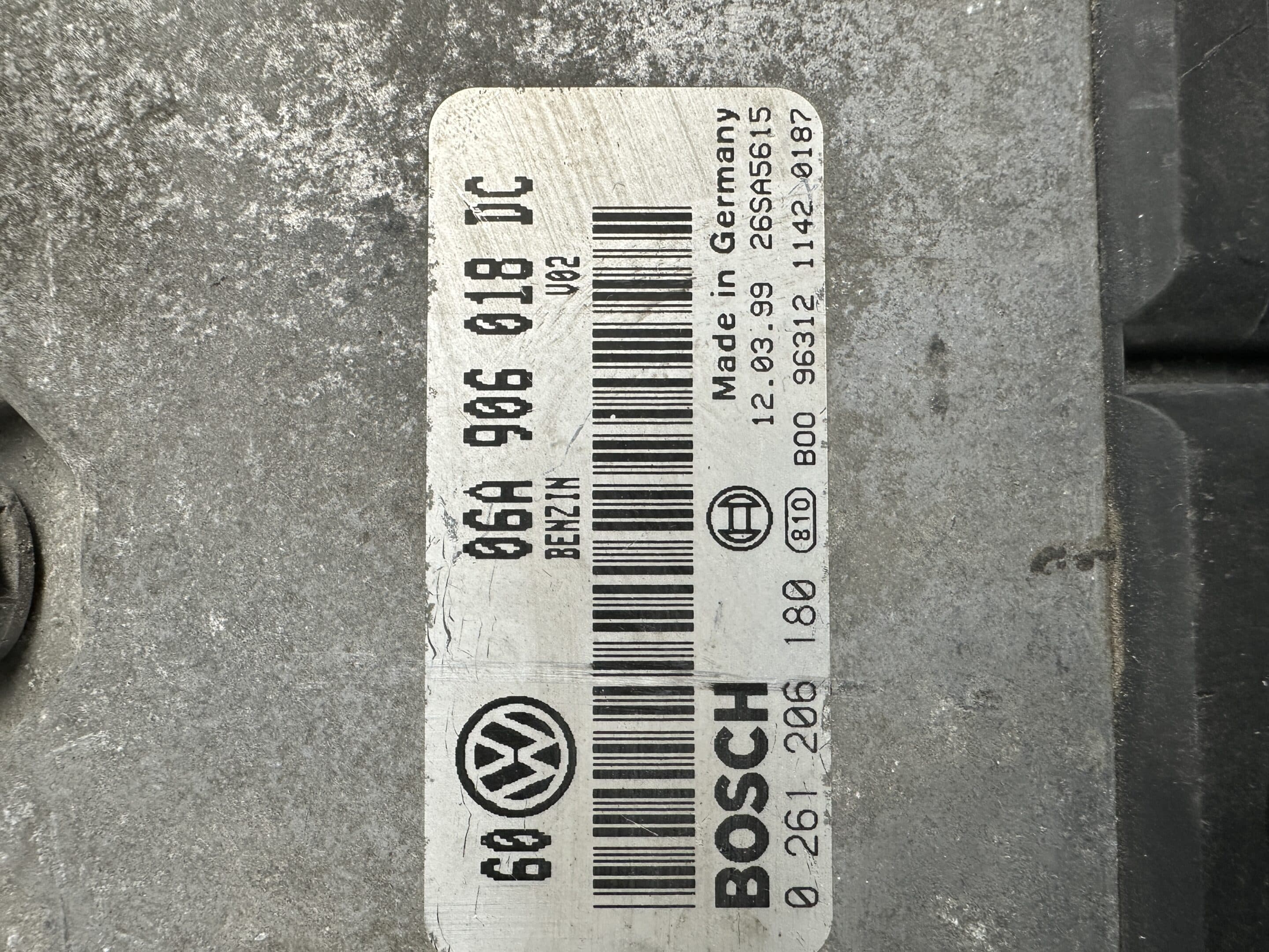 06A906018DC VW VOLKSWAGEN Engine ECU