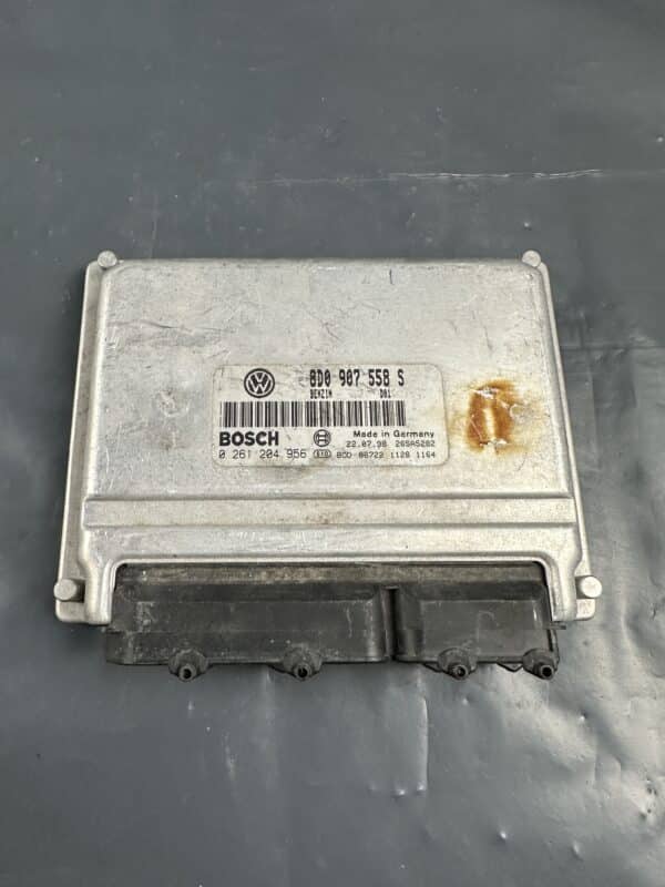 8D0907558S VW VOLKSWAGEN Engine ECU