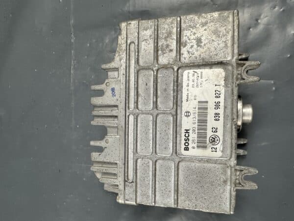 030906027T VW VOLKSWAGEN Engine ECU