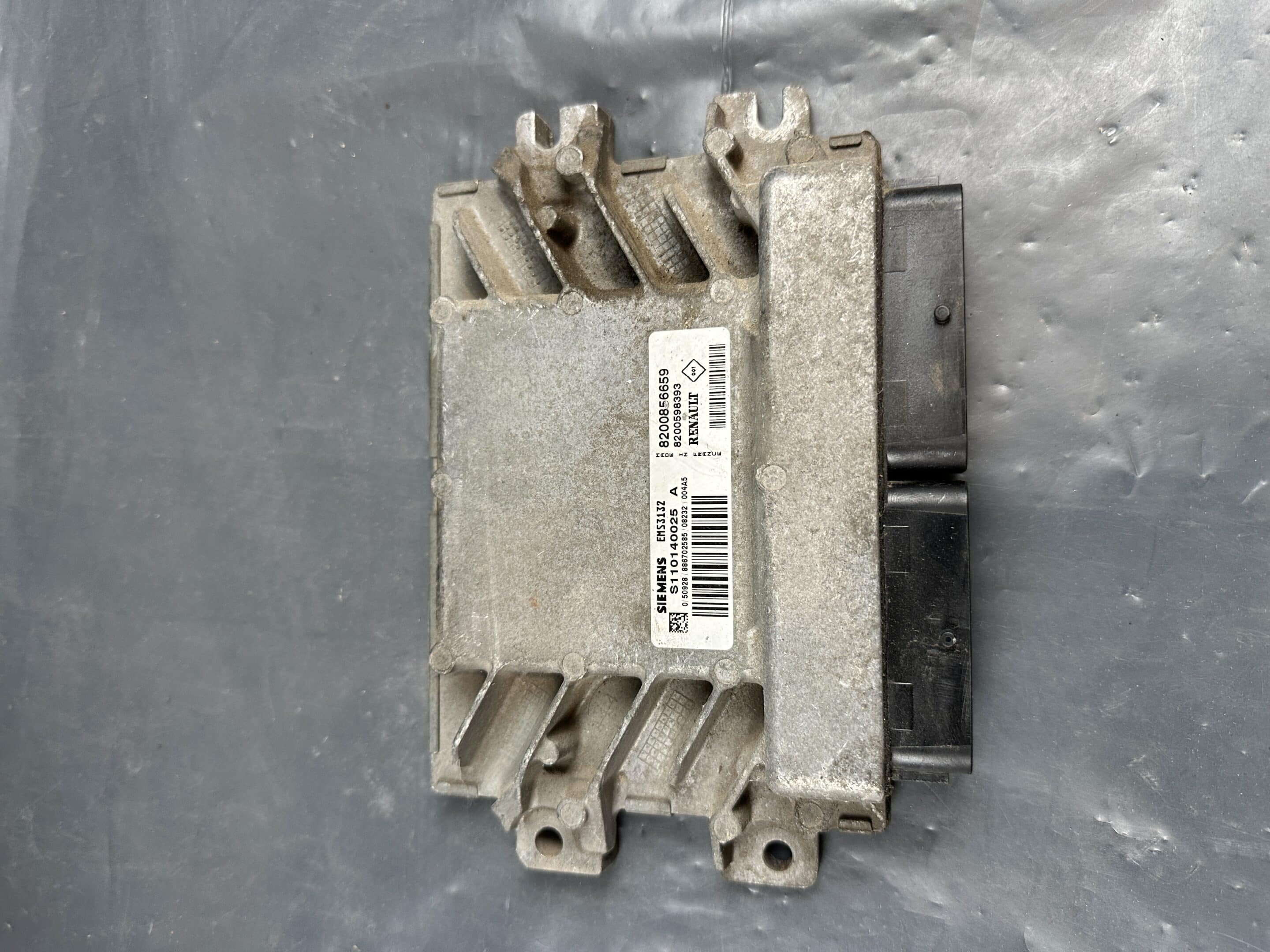 S110140025a Dacia Logan Engine ECU