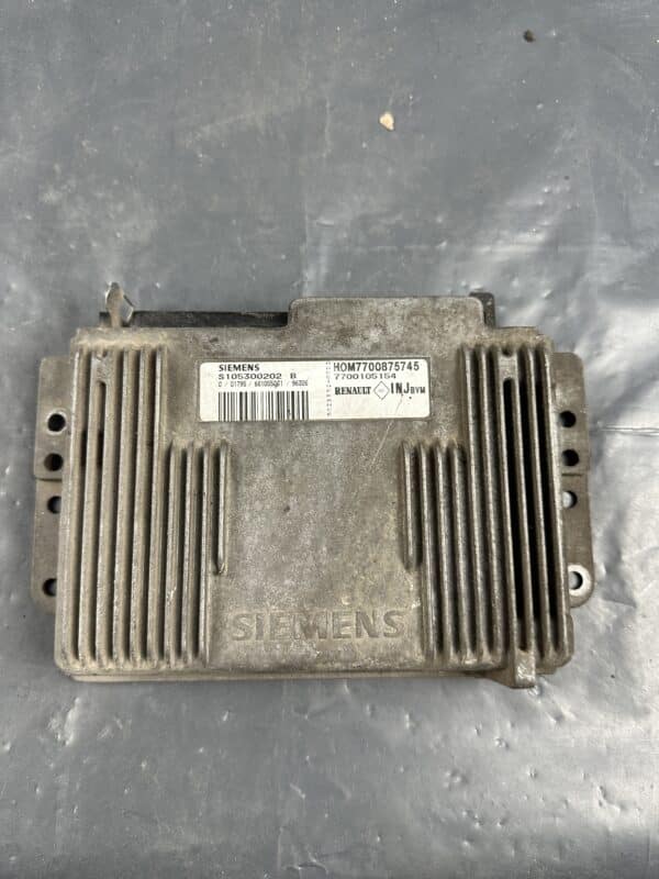 S105300202 B Renault Scenic Engine ECU