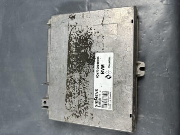 S101725111 c Renault Laguna Engine ECU