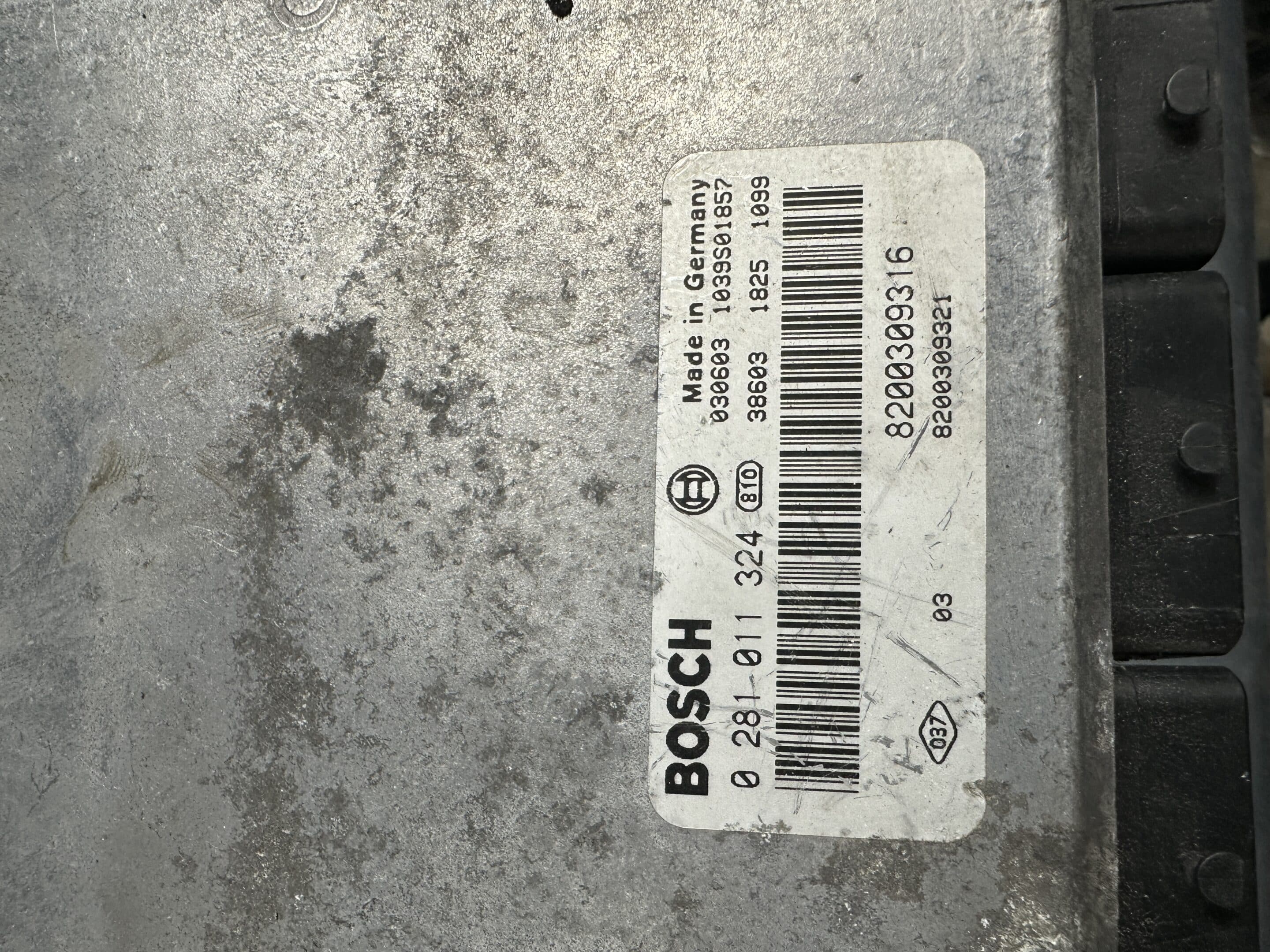 0281011324 Renault Laguna Engine ECU