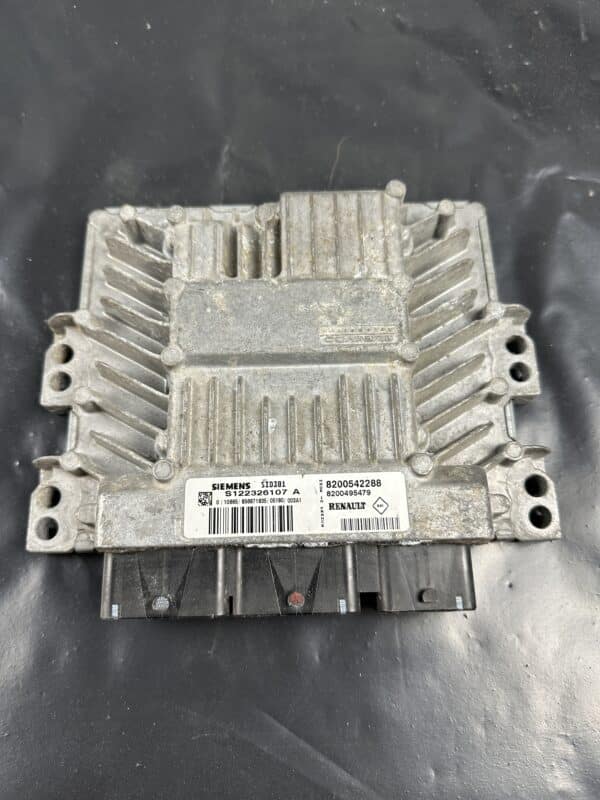 S122326107 A Renault Megane ll Engine ECU