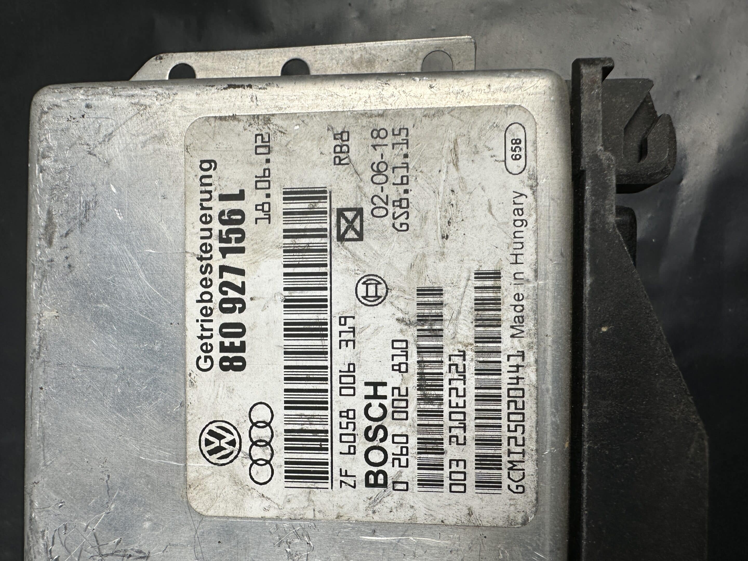 8E0927156L AUDI A4 B6 Automatic Transmission ECU Module ZF 0260002810