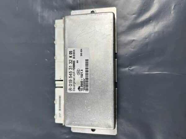 0195453132 Mercedes-Benz W202 ASR ABS ECU Control Module FD99M03