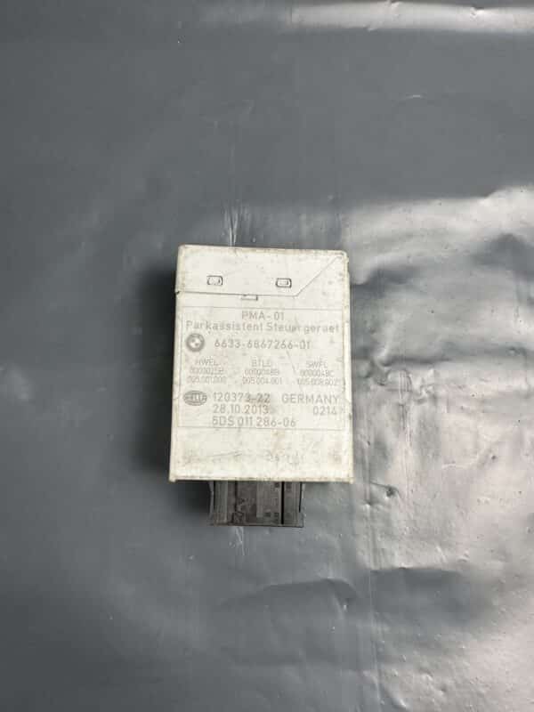 6867266-01 BMW F01 F10 PDC Control Module (Parking Sensor ECU)
