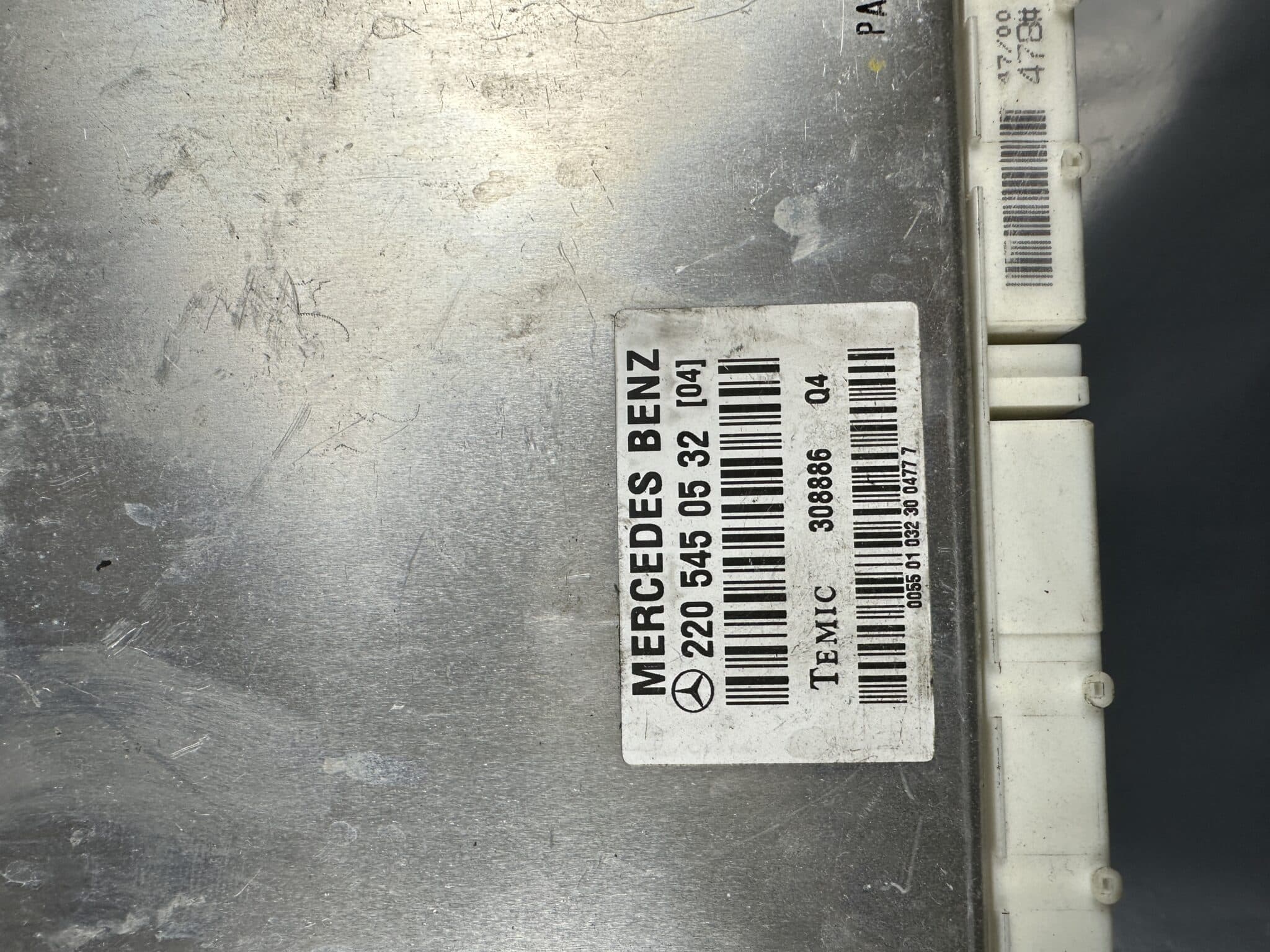 2205450532 Mercedes-Benz W220 Suspension Control Module