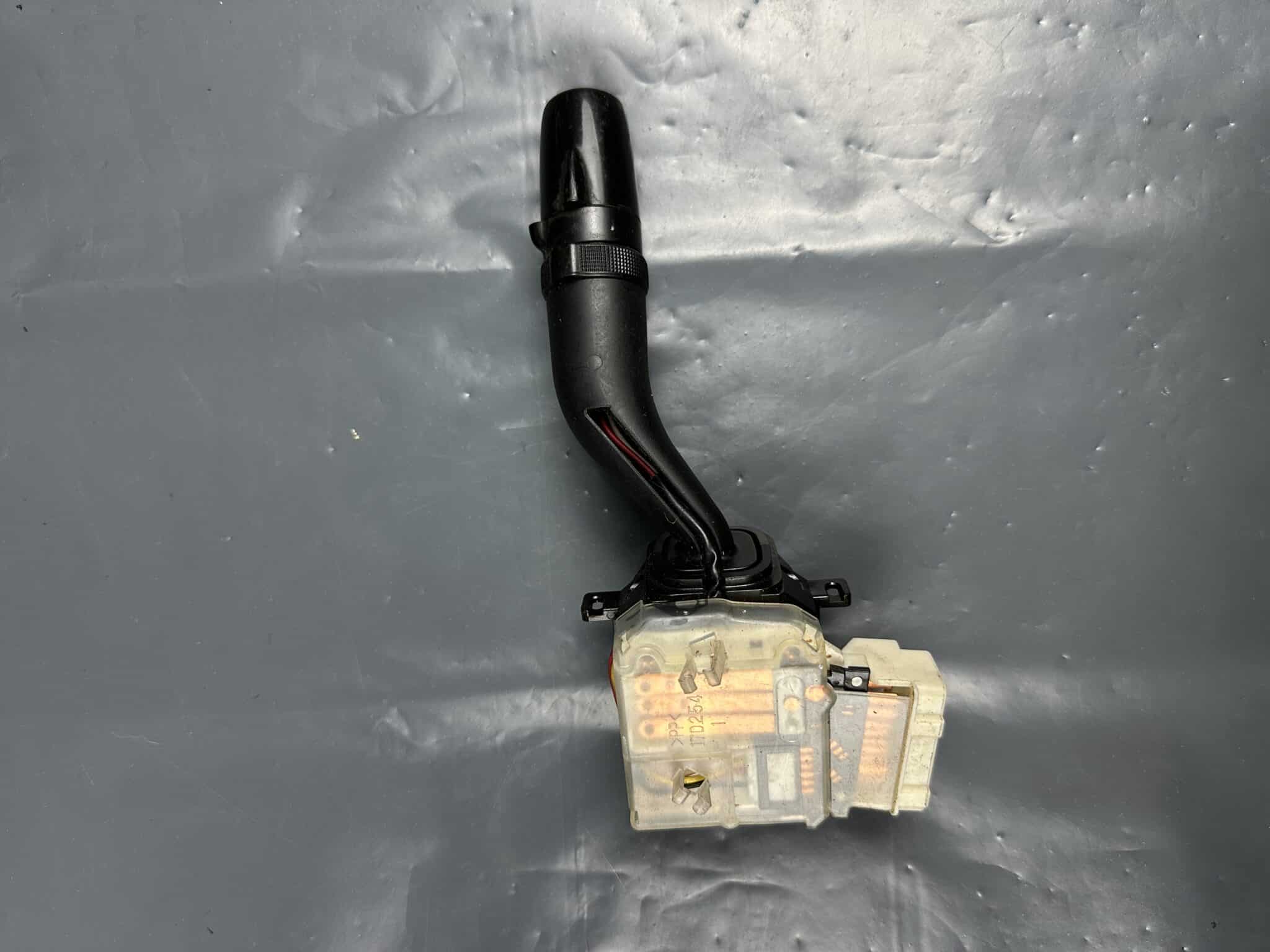 17D254 MAZDA 6 Steering Column Switch