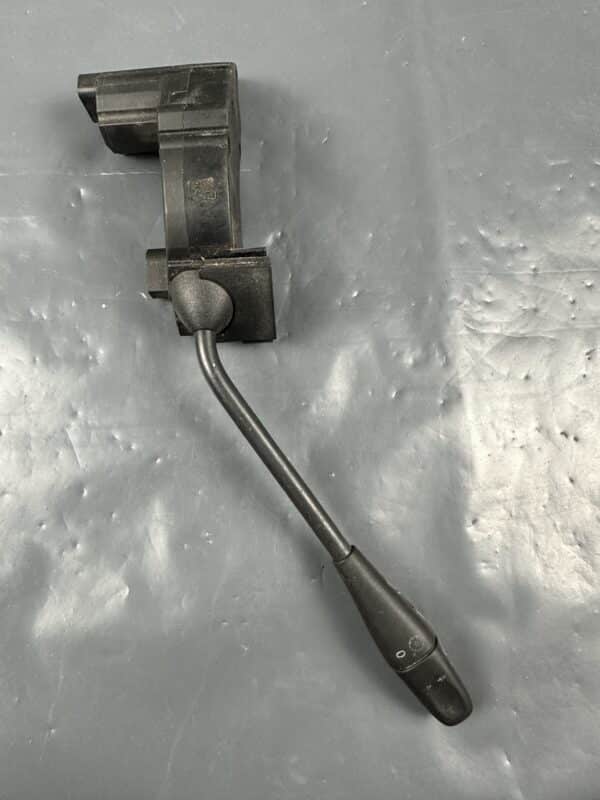 A0085452524 Mercedes-Benz W220 cruise control switch
