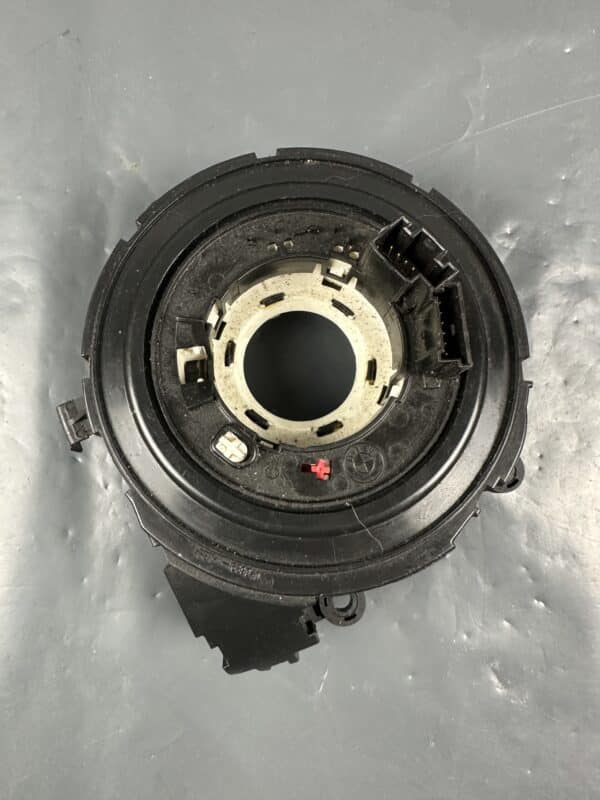 6989557-02 BMW E90 E92 Wickelfeder