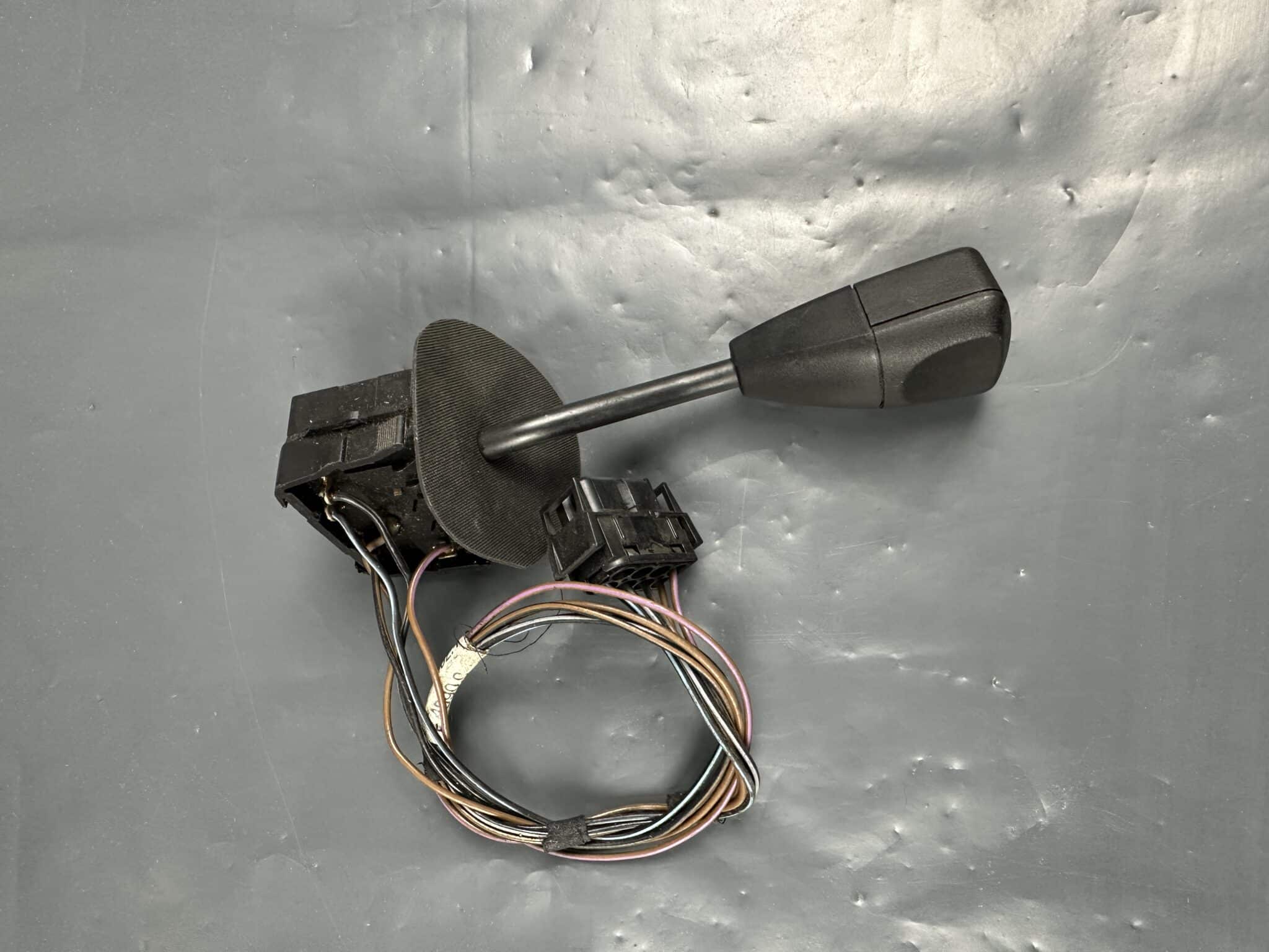 012005 BMW E36 Steering Column Indicator