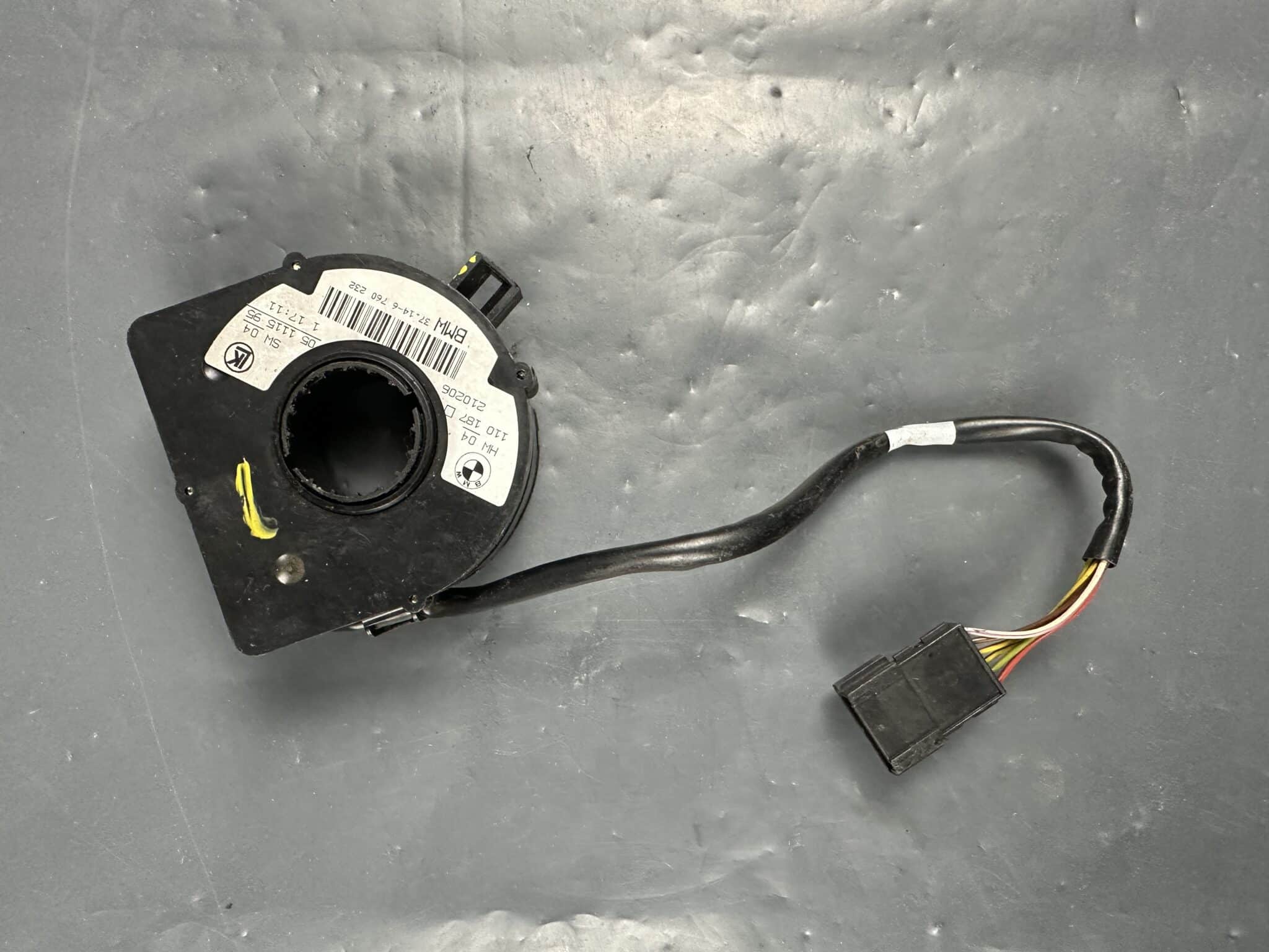 6760232 BMW E39 E46 E53 Steering Angle Sensor