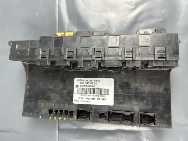 2095450301 Mercedes-Benz W203 W209 SAM Control Module