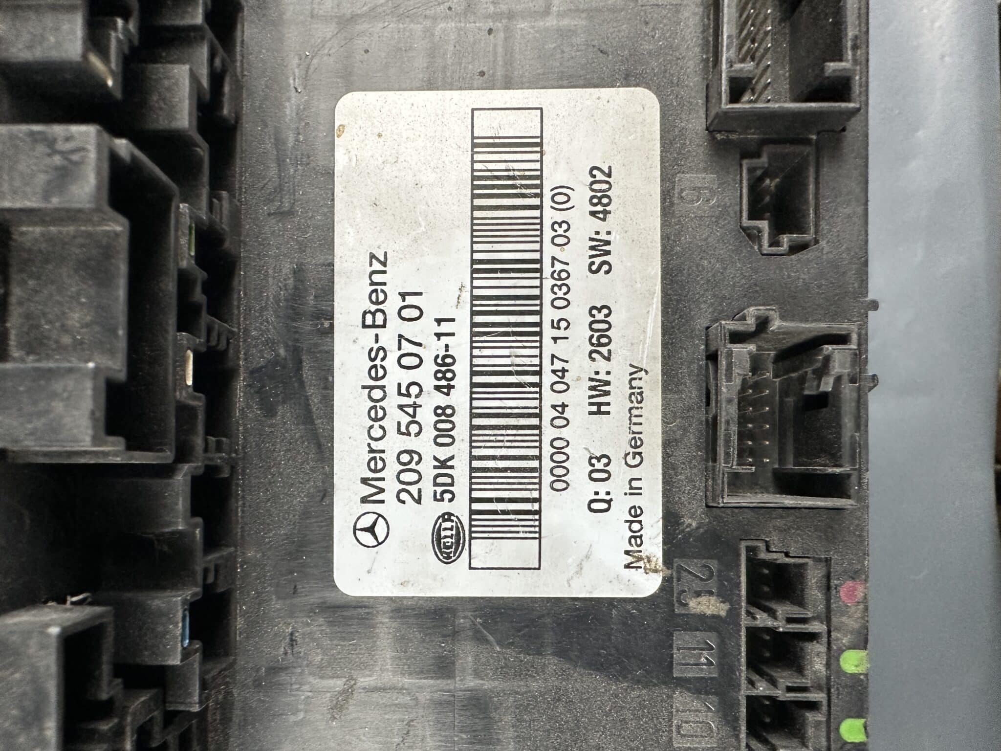 2095450701 Mercedes-Benz W209 W203 SAM Control Module 5DK008486-11