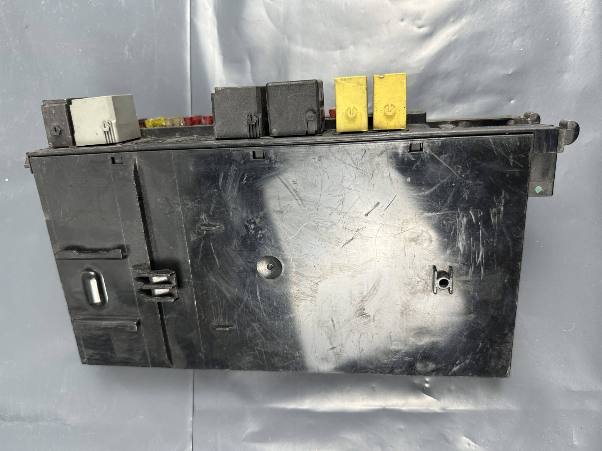 2095450701 Mercedes-Benz W209 W203 SAM Control Module 5DK008486-11
