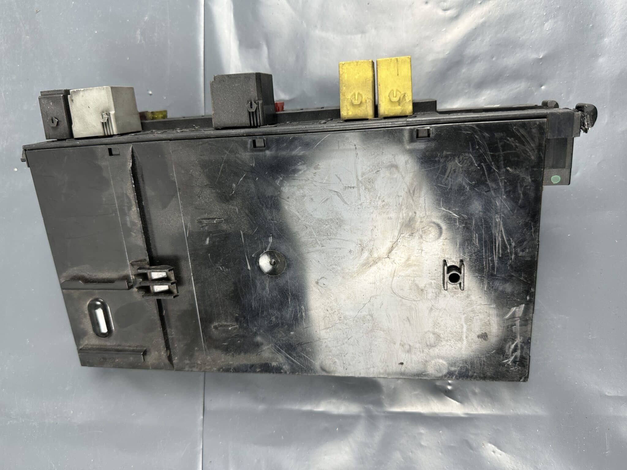 0025457801 Mercedes-Benz W203 SAM Control Module 5DK007974-00