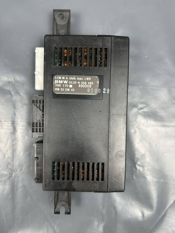 6908468 BMW E38 E39 LCM III Control Module