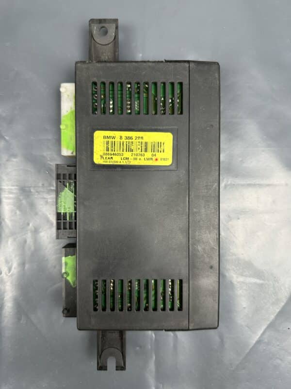 8386208 BMW E38 E39 LCM III Control Module