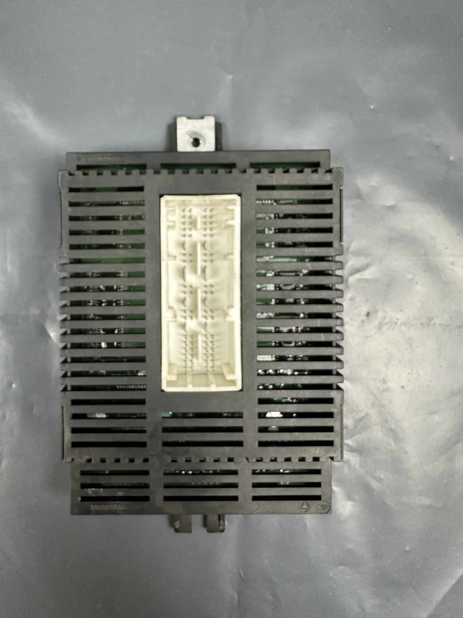 6941592 BMW E60 E61 LCM 57762110 DELPHI Control Module