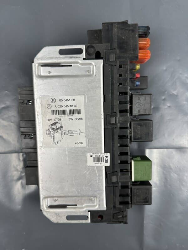 A0205451832 Mercedes-Benz W220 SAM Control Module 05045120