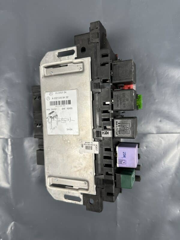 A0325458432 Mercedes-Benz W220 SAM Control Module