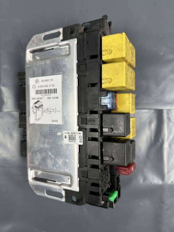 A0205451732 Mercedes-Benz W220 SAM Control Module 05045110