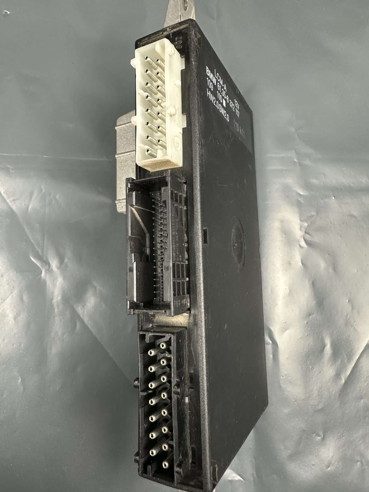 8372117 BMW E38 E39 LCM Headlight Control Module Unit