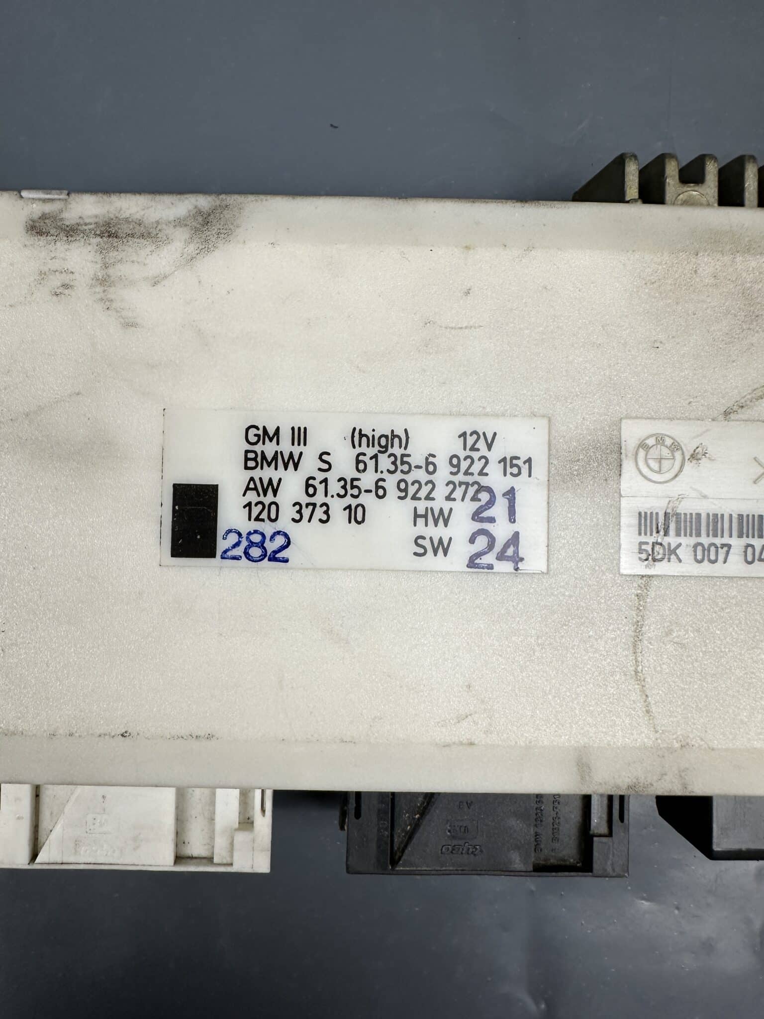 6922151 BMW E38 E39 Body / Comfort Control Module 5DK007047-19