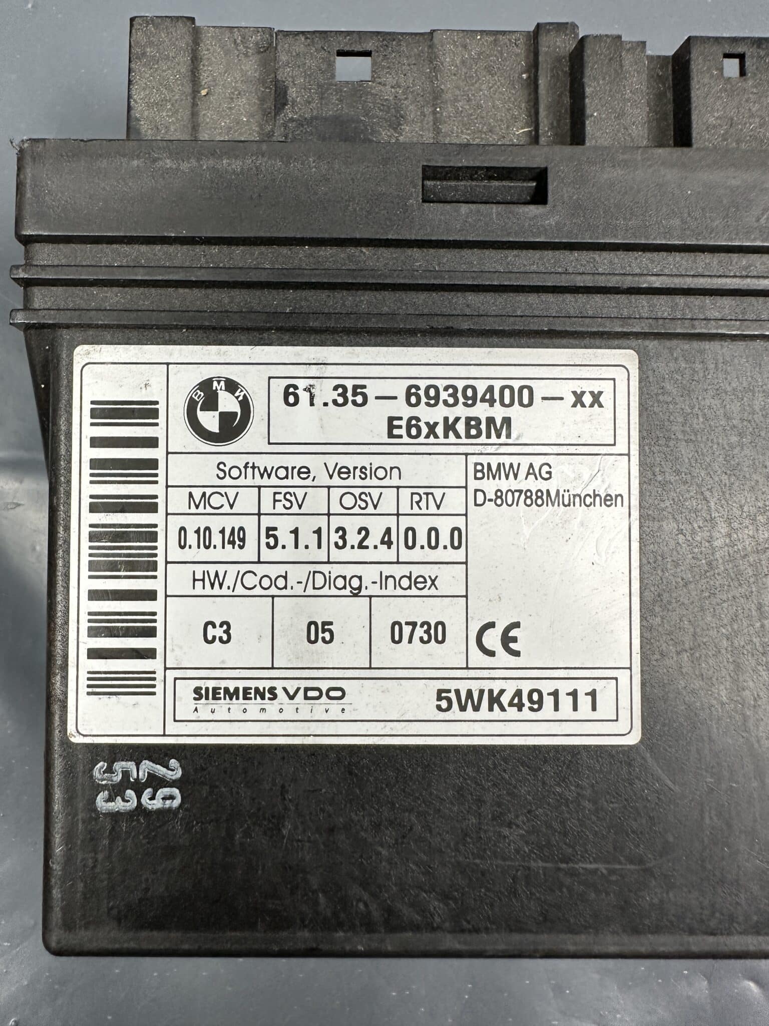 6939400 BMW E60 E61 Body Control Module KBM / Comfort Module