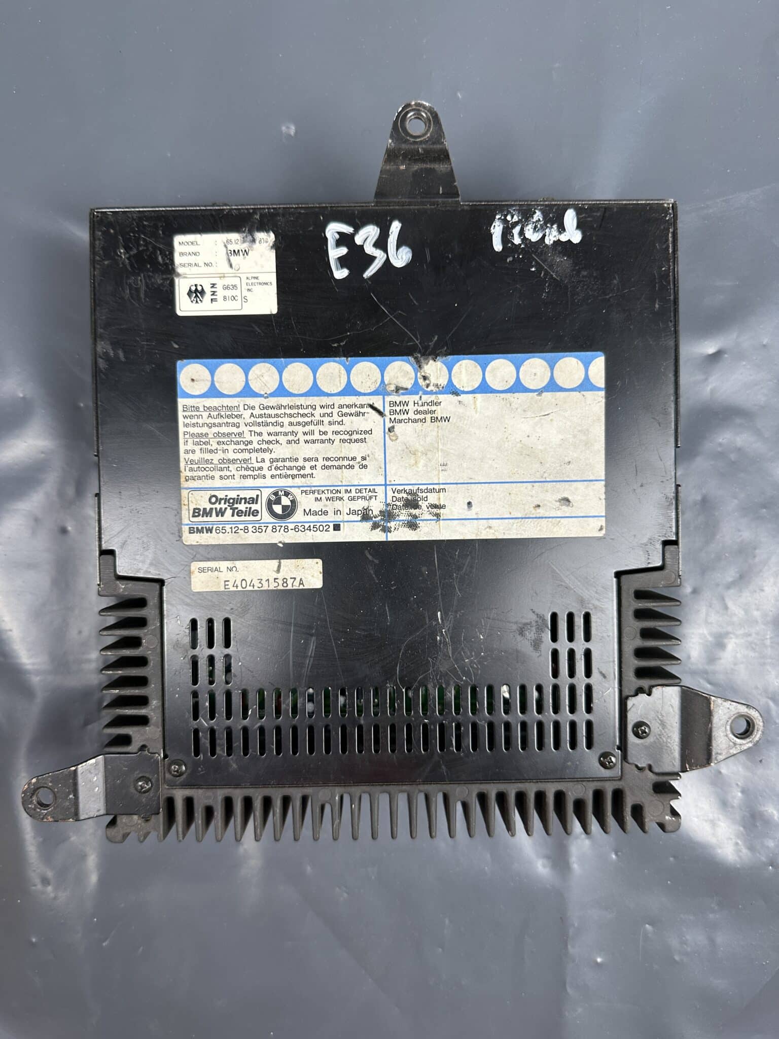 8357878 BMW E36 Hi-Fi Sound System Audio Amplifier