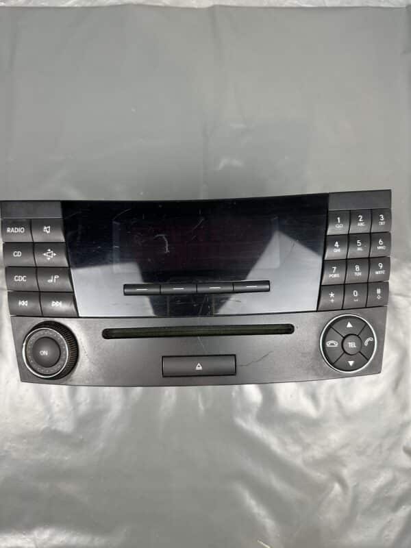 A2118209889 W211 Cd Radio Player Mercedes-Benz