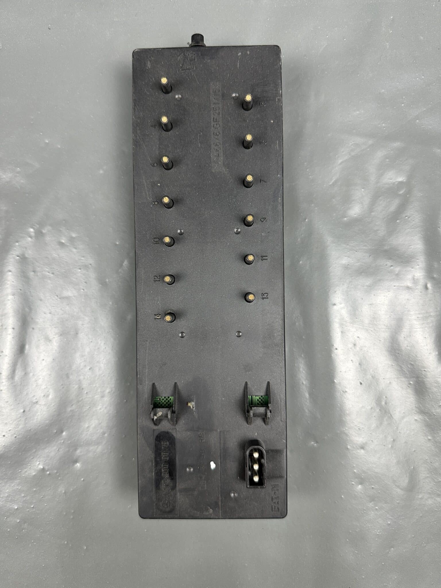 A2108000078 Mercedes-Benz Climate Control Vacuum Module