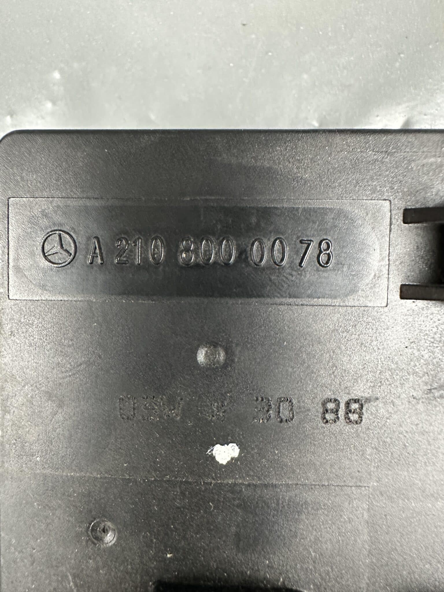 A2108000078 Mercedes-Benz Climate Control Vacuum Module