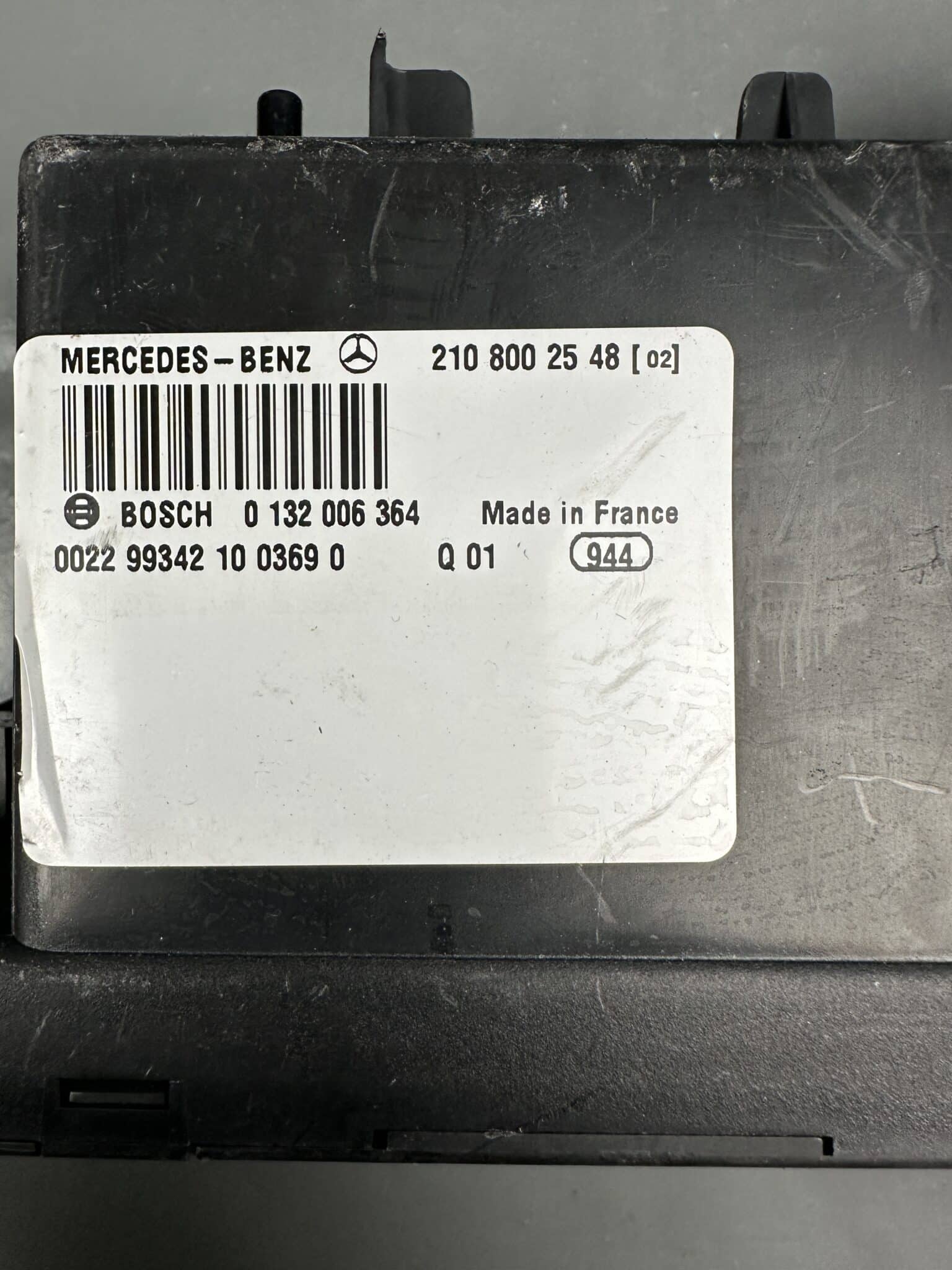2108002548 Mercedes-Benz W202 W208 W210 Central Lock Pump 0132006364